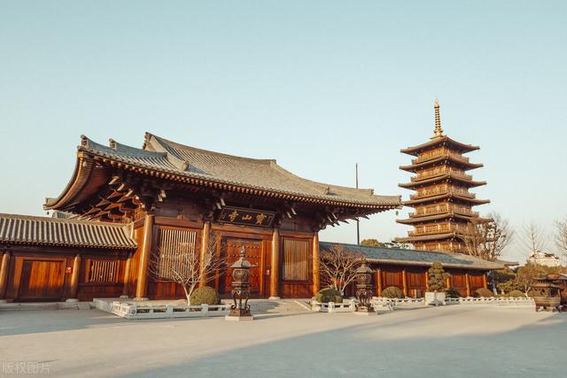 上海玉佛寺非常灵验，寺庙求财拜哪个菩萨（祈福必去的上海8个寺庙）