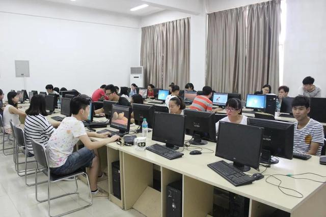 it主要学什么，IT包括哪些专业（高考志愿专业介绍——计算机科学与技术）