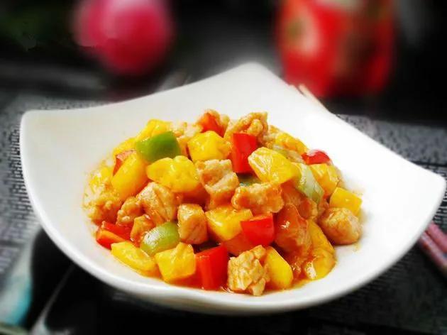 上肉是指猪的哪个部位，猪上肉是什么部位（猪身上最好吃的3个部位）