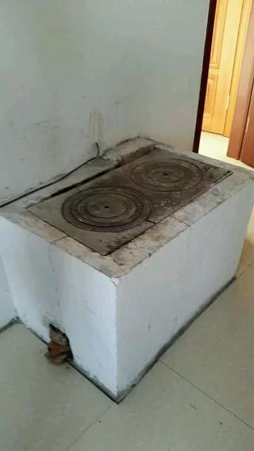 梦见火苗什么预兆，梦见火苗什么预兆呢（我梦见了农村的土炉子）