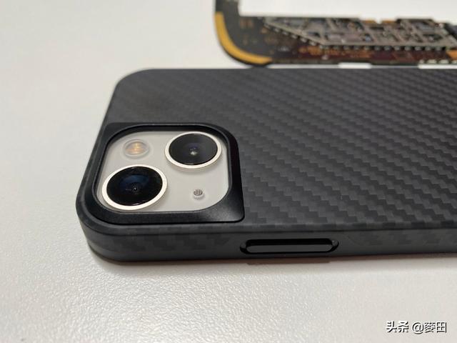 苹果手机无线充电，苹果x怎么无线充电（iPhone13）