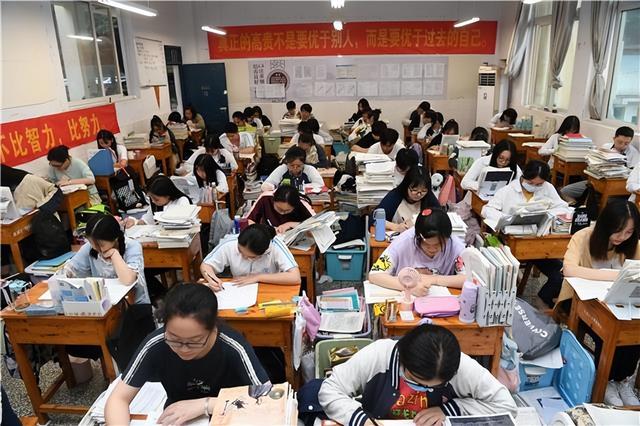 曲阜师范大学是一本还是二本，曲阜师范大学是几本学校（却有着“一本的实力”）