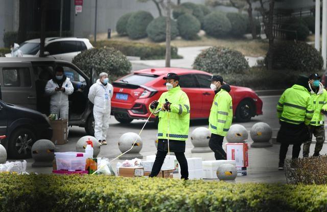 华裔记者袁莉疯狂反中，袁莉wsj（这个《纽约时报》的记者）