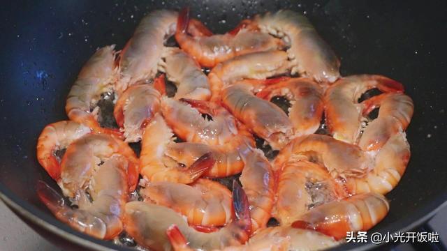 罗氏虾是海虾吗，罗氏虾是海虾吗图片（我觉得罗氏虾更好吃）