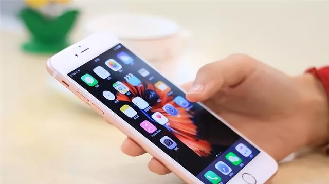 手机打电话有回音是怎么回事，为什么打电话时对方总听到有回音（如果手机发出这3个“信号”）