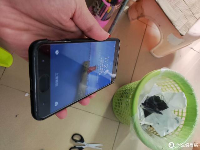 小米手机电量显示怎么设置，小米手机如何设置电量显示方式（给老爸的小米6哥哥换个电池）