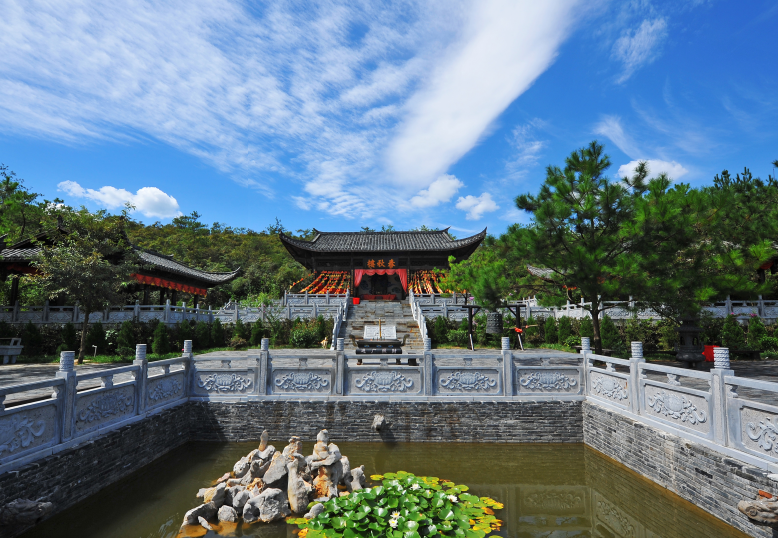 南漳春秋寨景区(湖北春秋寨风景区)