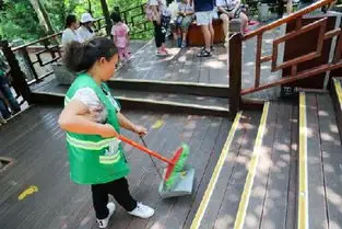 普通女人退休后，最好不要去工作了，因为没什么好工作。你怎么看？