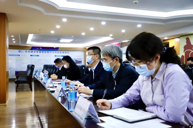 首届中国-东盟网络空间论坛上，中方提出中国与东盟共同打造中国-东盟信息（变的是时间 不变的是脚步）