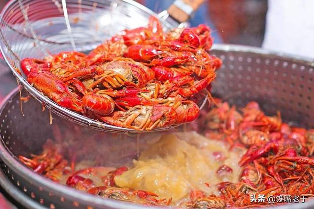 冰粉籽是什么植物，薜荔果怎么做凉粉（网友：不到天亮不回家）