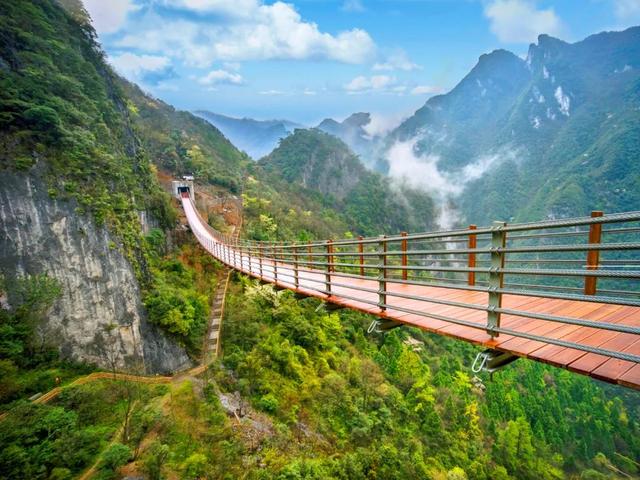 重庆周边凉快的避暑打卡地两三天，重庆周边这⑧个避暑胜地只有25℃