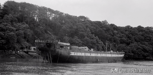 阿姆斯特朗大炮，阿姆斯特朗炮（一艘永不沉没的铁甲战船）