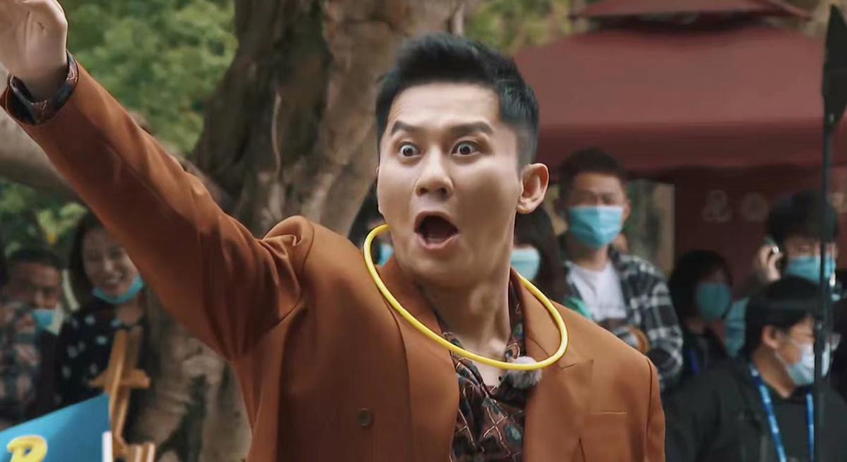 奔跑吧第十季是每周五晚播出吗，《奔跑吧10》首播满屏尴尬