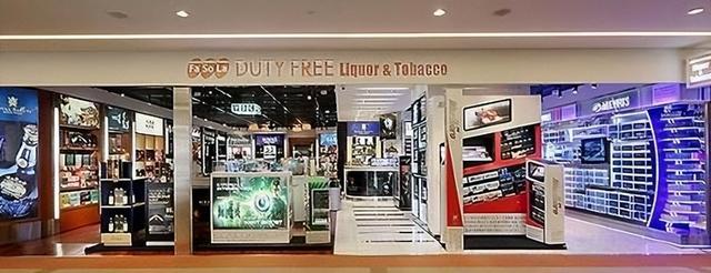伦敦希斯罗机场免税店，国外机场免税店购物清单（英国机场华人店员愤然揭露）