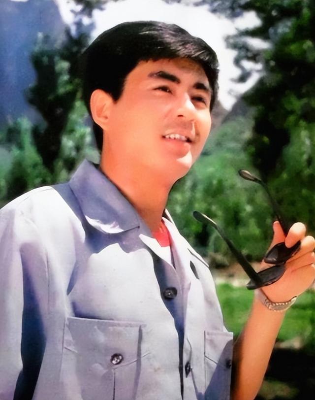 歌手姜黎黎简历，姜黎黎：嫁小3岁汪宝生