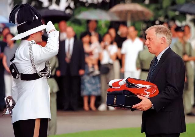 香港回归哪一年，香港回归是哪年哪月（1997年香港回归场景如何）