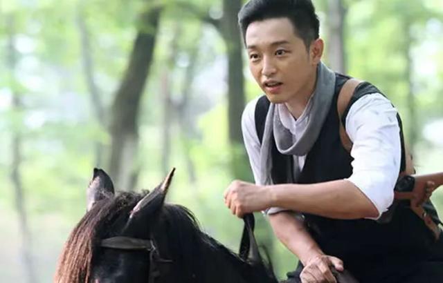 雪豹萧雅扮演者，雪豹萧雅扮演者是谁（12年后再看《雪豹》）