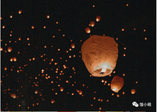 唯有爱与美食不可辜负，唯有美食与爱不可辜负是什么意思（唯有美食与爱不可辜负）