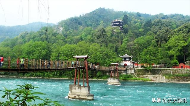 四川青城山旅行指南，青城山的前山和后山哪个值得去