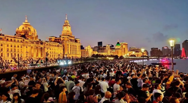 2003年非典多少人感染，2003年非典感染人数是多少（2003年让人胆寒的非典）