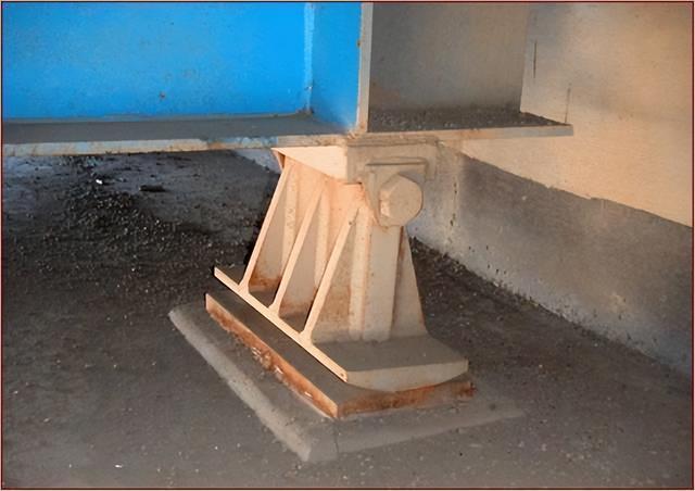 桥梁各部位名称图解，桥梁从下到上各部位名称及组图（深度详解桥梁支座的作用、类型、构造和计算）