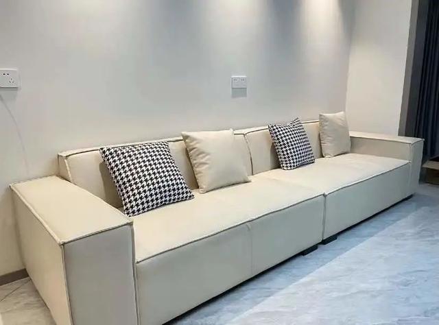 2022年客厅流行什么灯，客厅流行什么灯（今年客厅流行“8不装”）