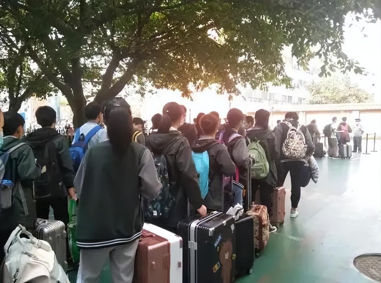 学校法定节假日不放假违法吗（各地高校国庆假期汇总）