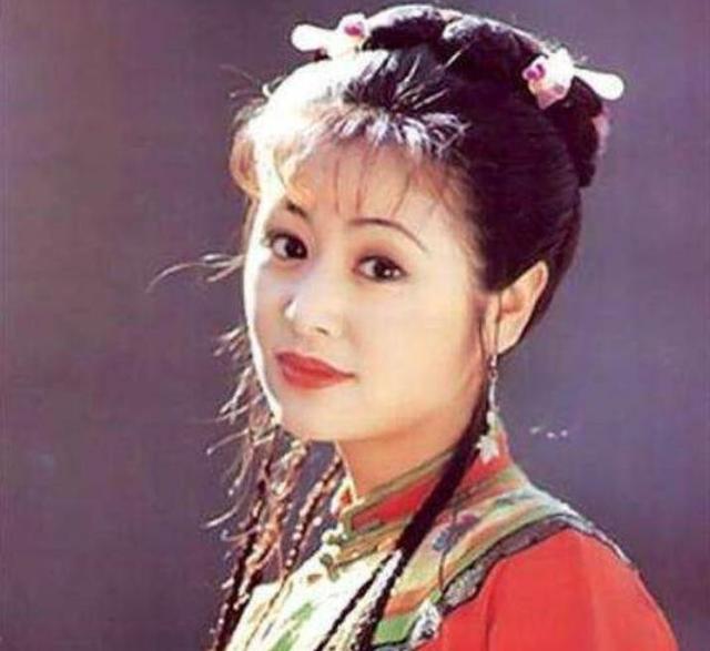 林志颖和林心如为何分手，47岁林心如出席活动疑不穿内衣