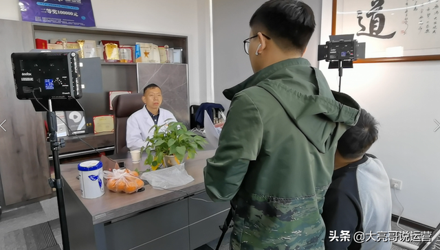 抖音自媒体能赚多少钱一个月，抖音自媒体能赚多少钱一个月呢？