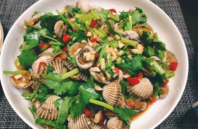 凉拌血蛤制作方法，凉拌血蛤制作方法窍门（推荐消滞清润食疗方）