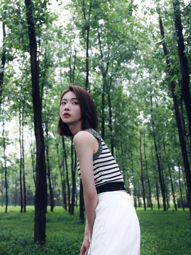 脑门大适合什么发型，脑门大适合啥发型（怎样才能找到适合自己的那款）