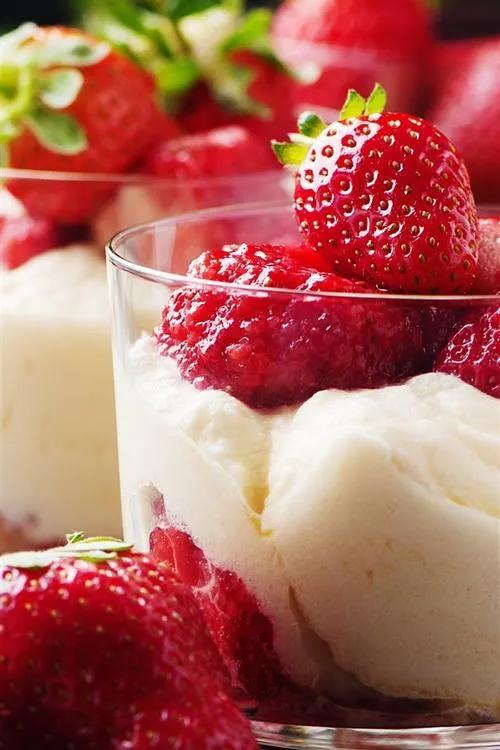 小清新好看的冰淇淋图片大全 夏天就是要来一支冰激凌吃的啊,小清新冰淇淋背景图(冰激凌壁纸:夏日炎炎) 小清新好看的冰淇淋图片大全 夏天就是要来一支冰激凌吃的啊,小清新冰淇淋背景图(冰激凌壁纸:夏日炎炎)