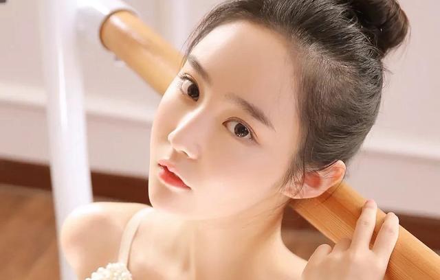 超级污段子套路女朋友，超级污段子套路女朋友成语（一问一答的撩妹套路对话）