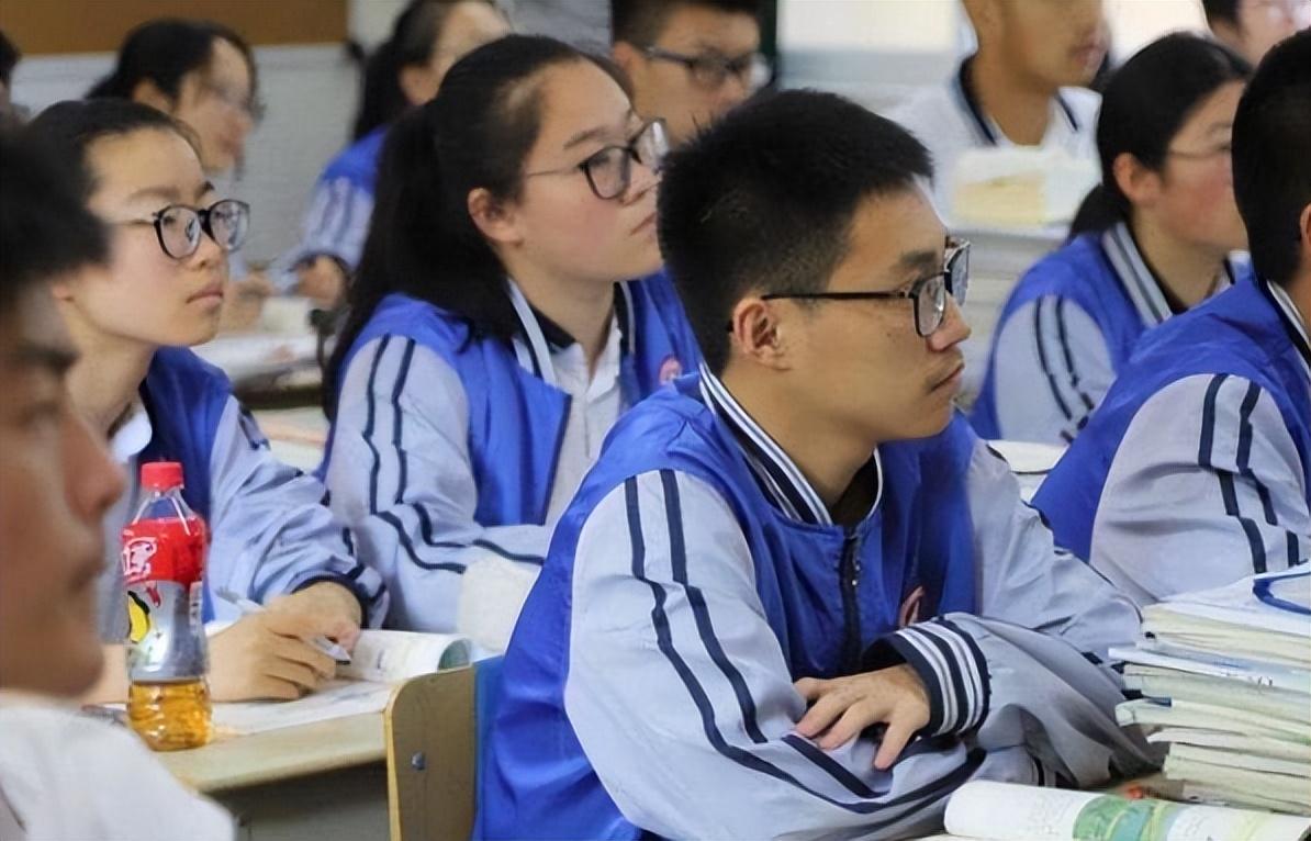 重点高中学校（看到高考成绩才明白）