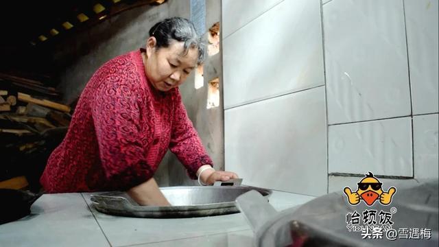 石凉粉的做法，石凉粉的做法及配方（四川美食苞谷凉粉，附制作流程）