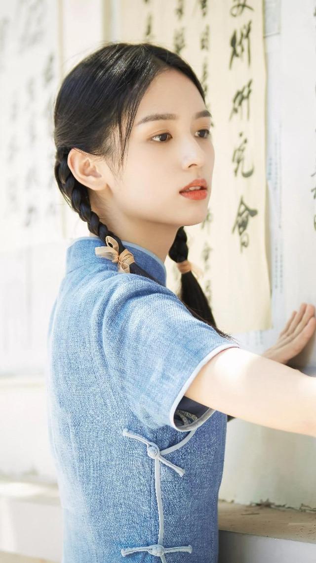 文艺范的句子关于青春，有文艺范的句子（清新文艺型的周也）