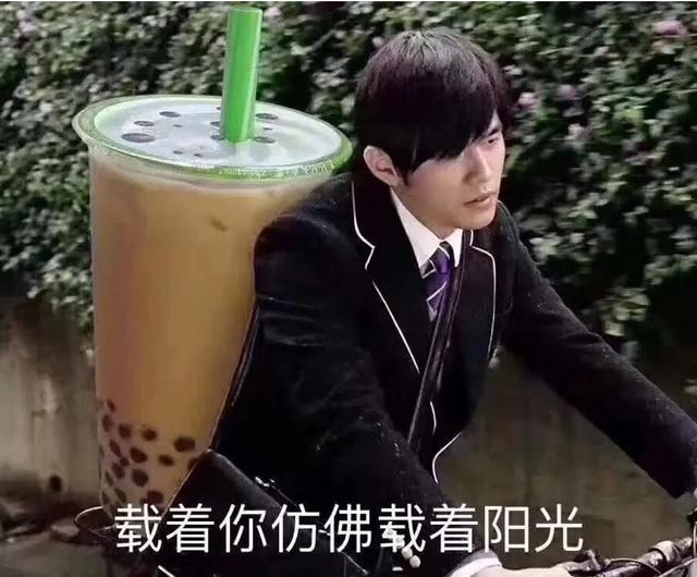 周杰伦成最后的底线?回顾他的2段恋情,便知什么是分手见人品