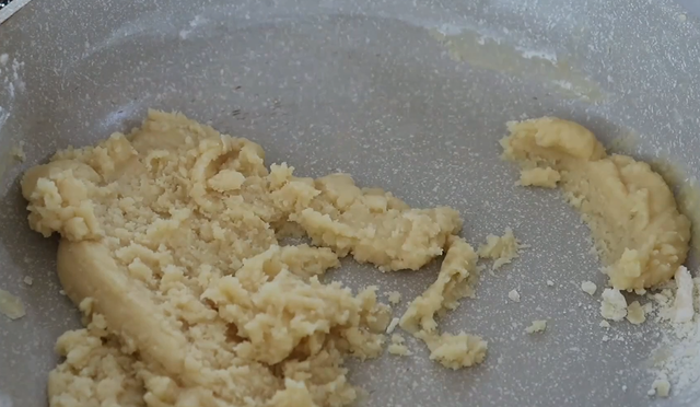 面粉怎么做好吃既简单又好吃，想吃冰淇淋在家也能做