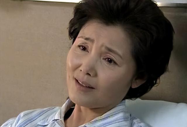 歌手姜黎黎简历，姜黎黎：嫁小3岁汪宝生