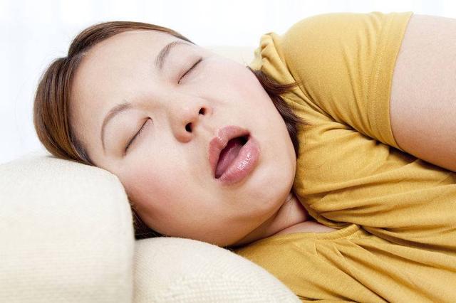 下巴有肉怎么减掉，下巴肉多怎么减（建议牢记这6个方法）