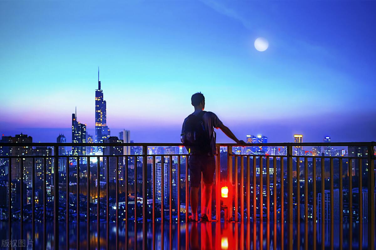 男人没责任感的10个表现，一个男人没有责任和担当的表现细节看出真实的他（他的很多事情你不问）