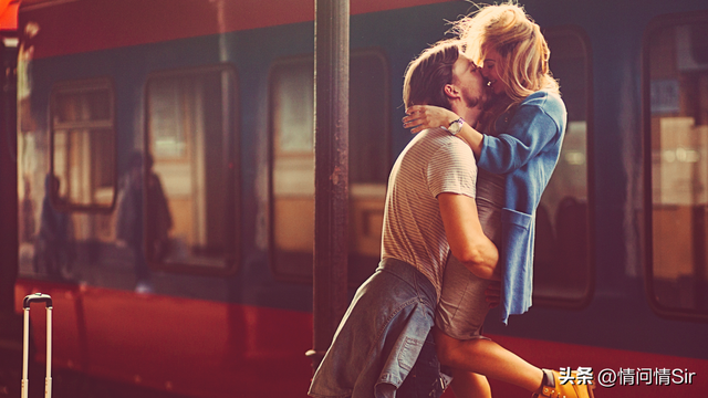 约会几次可以牵手，第一次约会可以牵女生的手吗什么时候可以牵手（问答：和相亲男每周见面）