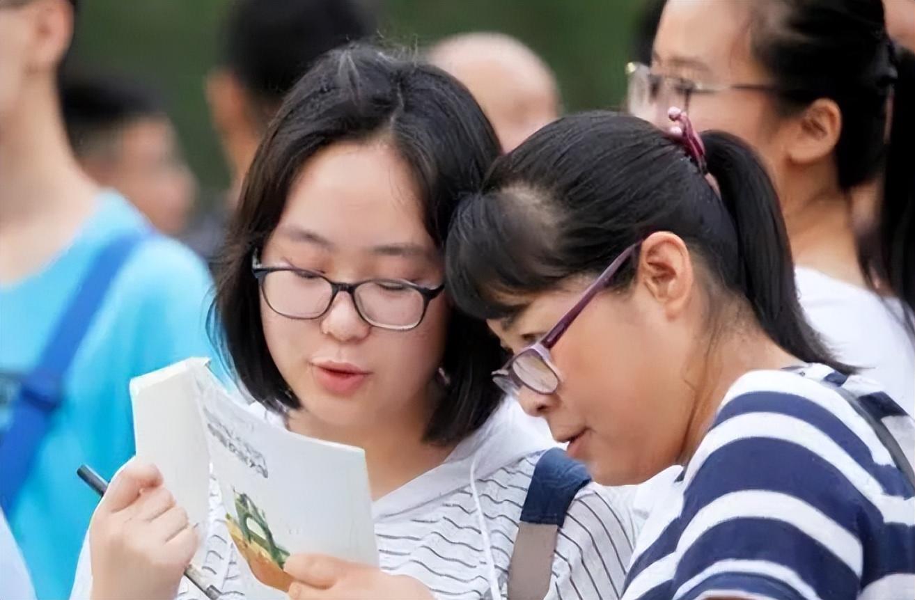 上海海关待遇（国内3所行事低调的大学）