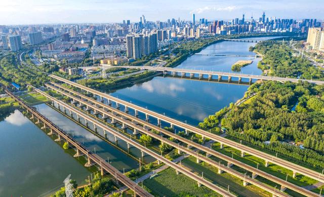 中国的中心城市是哪个城市，中国九大中心城市是哪几个（中国“特大城市”现状）