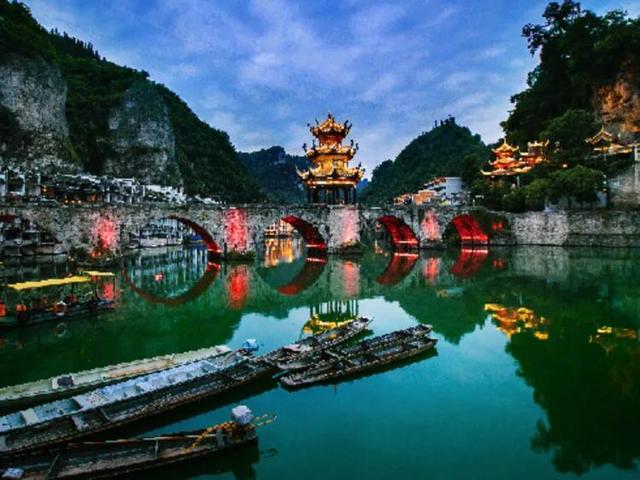 黔东南旅游十大景点排行榜，贵州黔东南十二个著名旅游景点