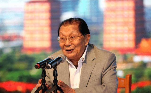 天下第一村华西村在哪个省，天下第一村的华西村（华西村：家家户户住别墅）