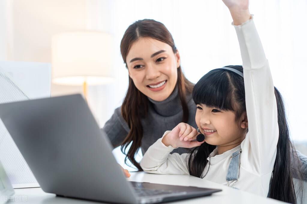 个人专业技术工作小结教师（精选教师工作的自我鉴定）