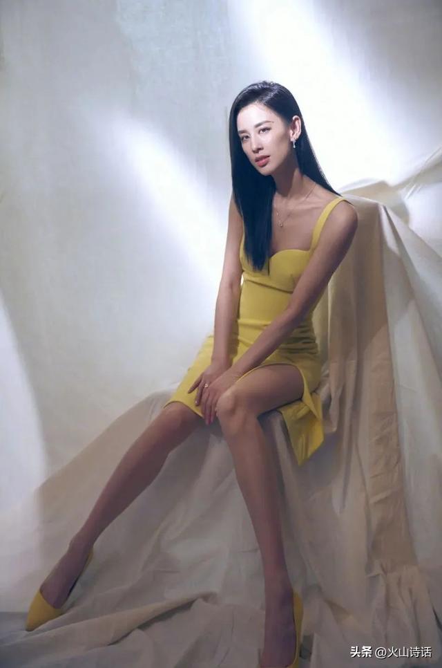 黄圣依拍过的电影，黄圣依有拍哪些电视剧（黄圣依：婚变风波后首露面）