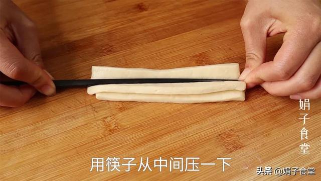 炸油条面怎么和面，家庭油条和面方法技巧（早上十几分钟就能出锅）