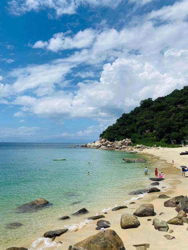 南澳有沙滩吗，南澳哪里沙滩最好（深圳拍照丨小众宝藏海滩.南澳柚柑湾沙滩）